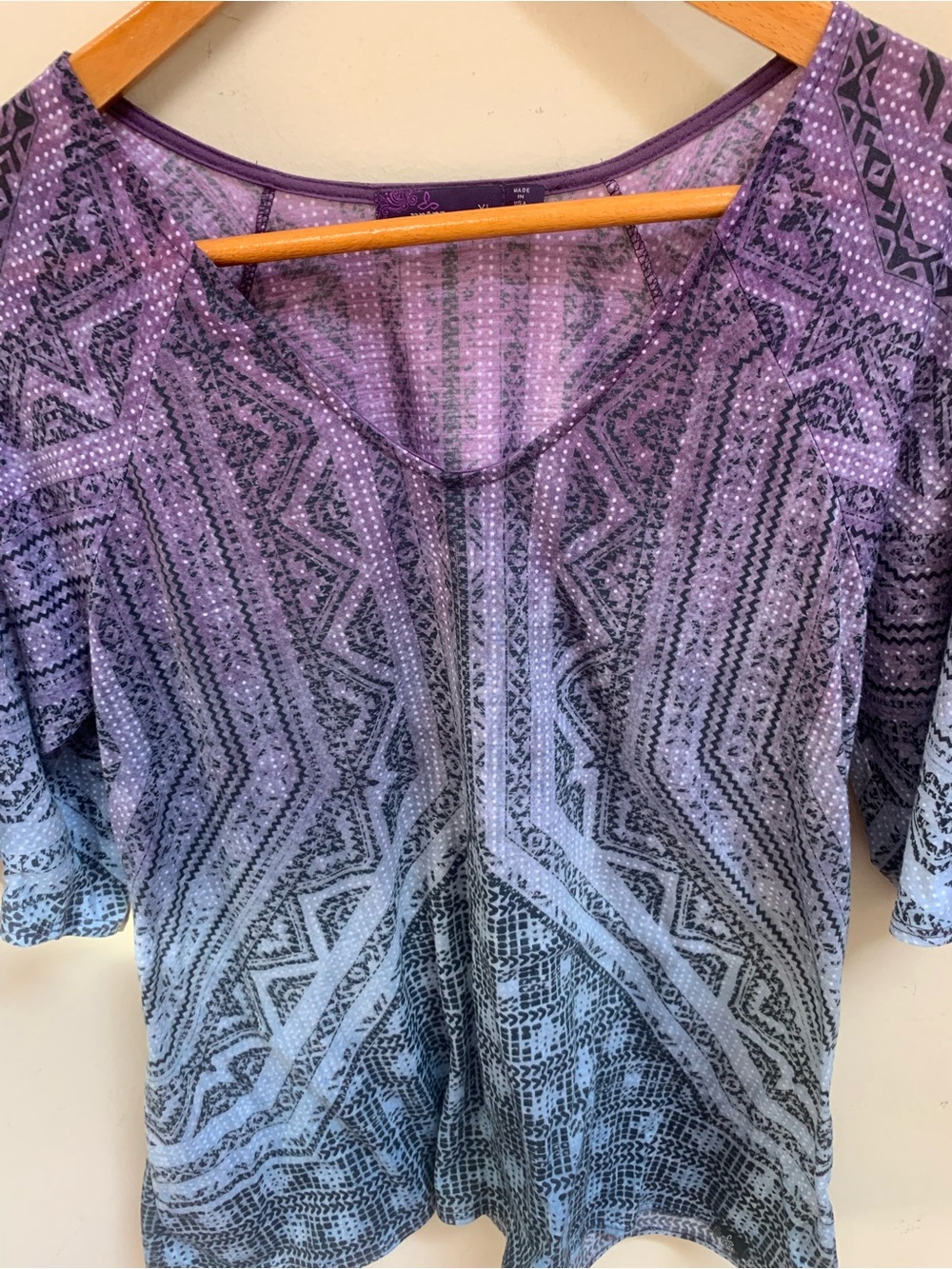 PrAna Purple Aztec Print V-Neck 3/4 Sleeve Pullover Athleisure Top Sz XL
